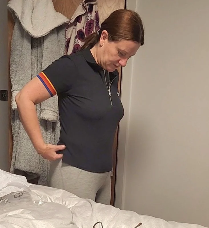Tell her, she has to show everyone her tits! image 7