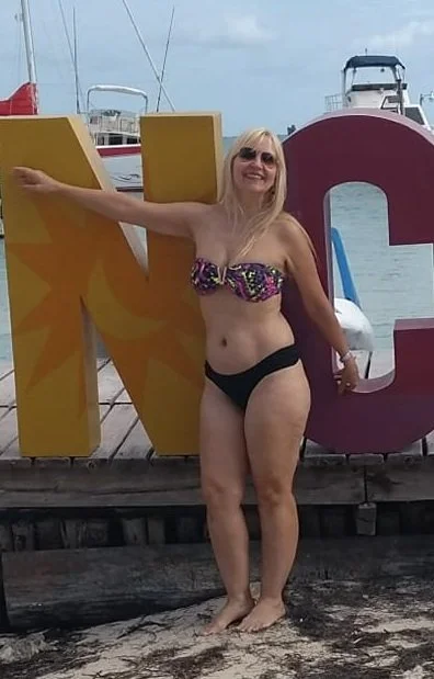 Coroa brancona, deve dar muito a buceta para macho preto. image 4