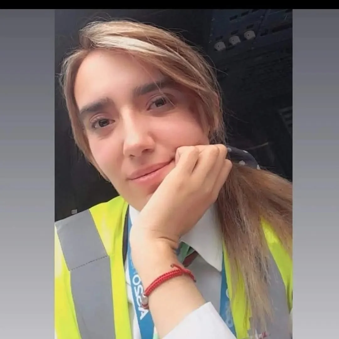 La prueba de que todas son putas main image