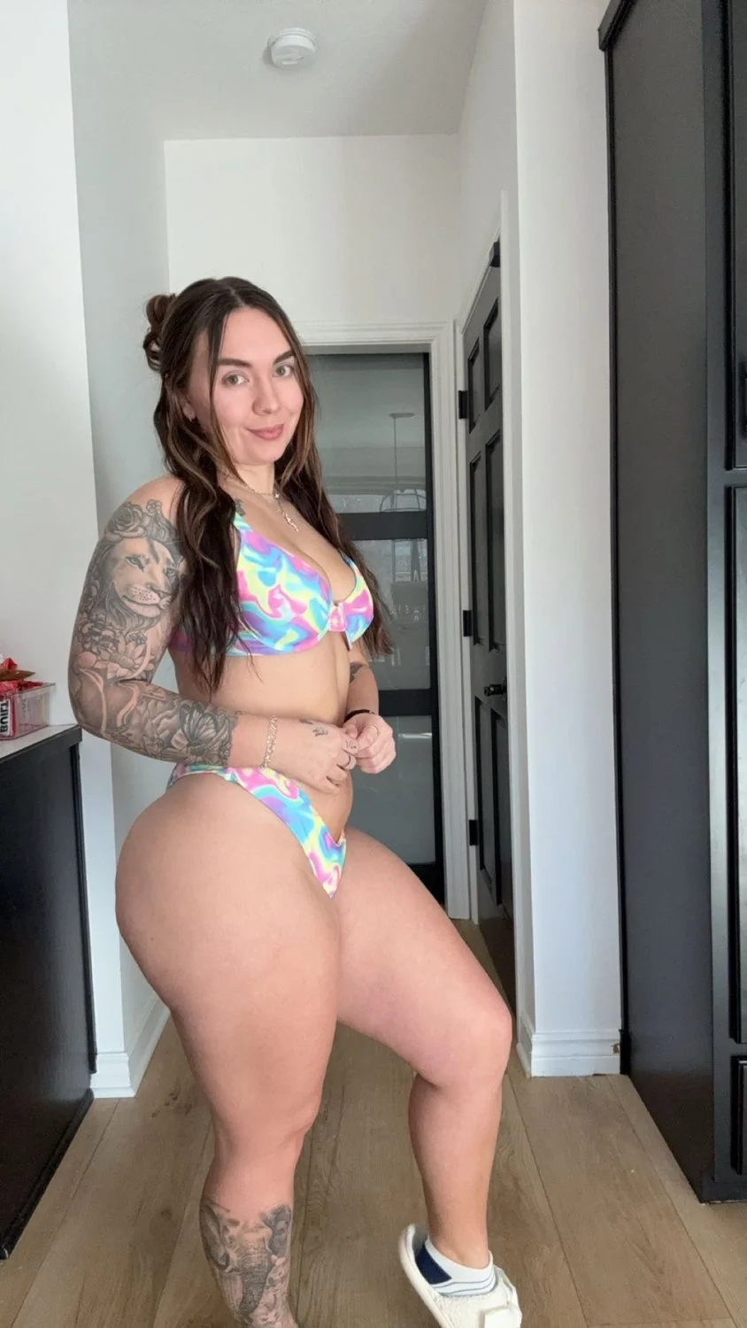 She’d do numbers on Onlyfans image 9