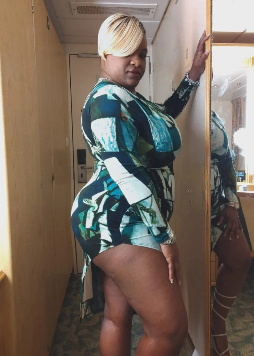 Mature ebony milf with big massive yitties. I would not pull out 154 image 12