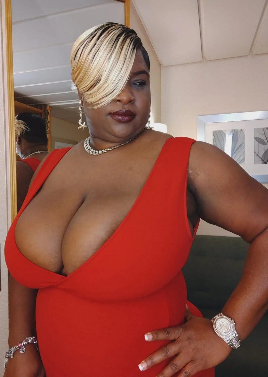 Mature ebony milf with big massive yitties. I would not pull out 154 image 16