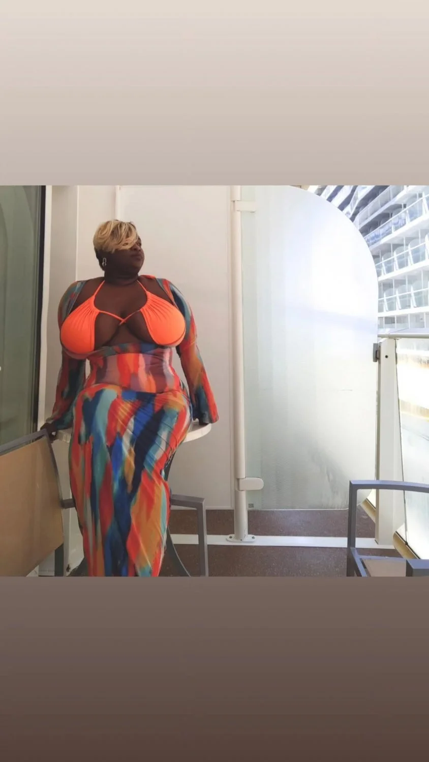 Mature ebony milf with big massive yitties. I would not pull out 154 image 41