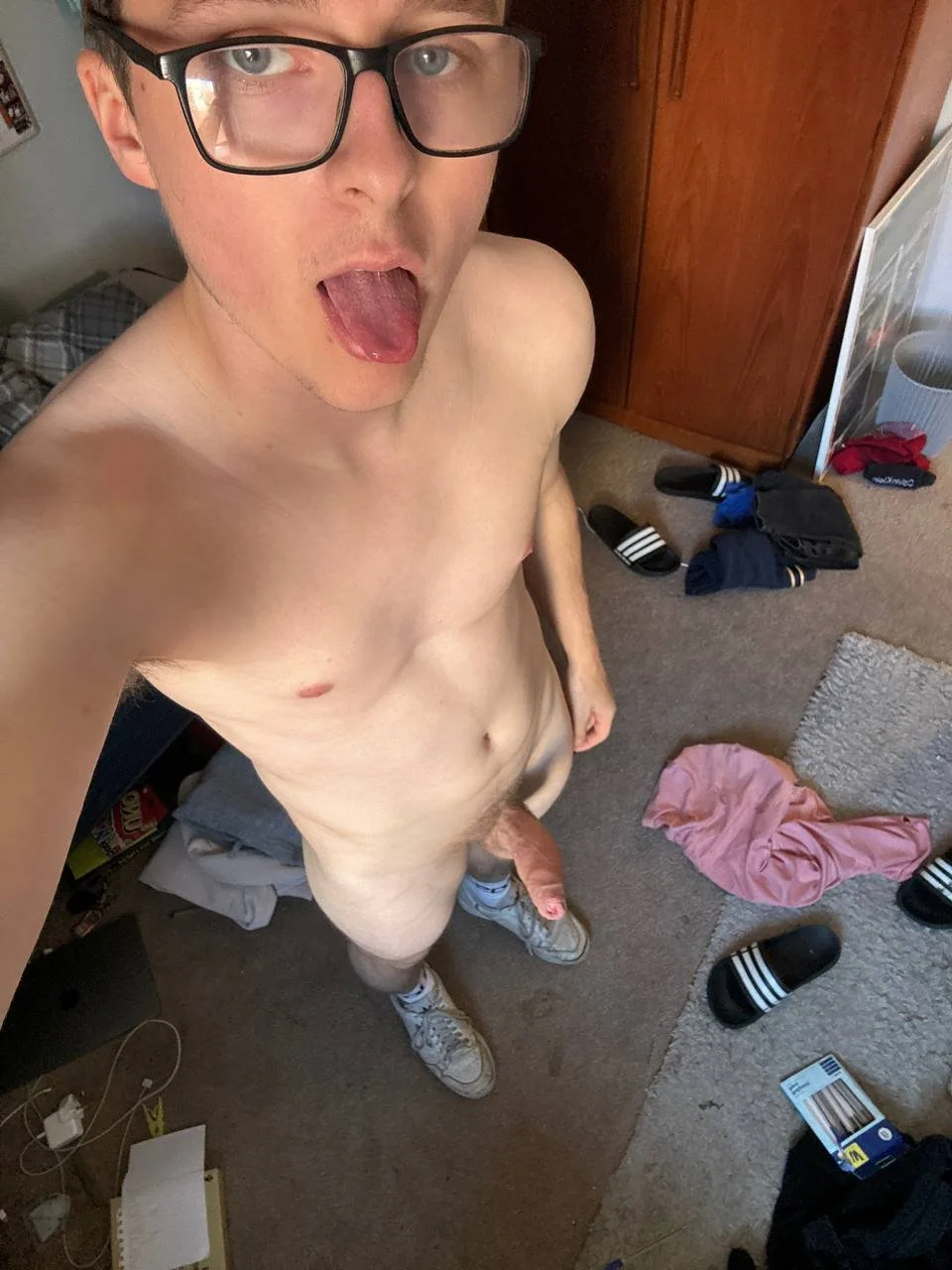 Young Scottish 18yo fag from Stirling image 4