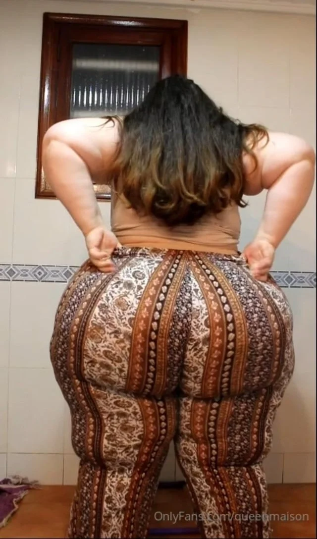 M3Ga tw1N lAtinA bbW bo0t1es !! image 11