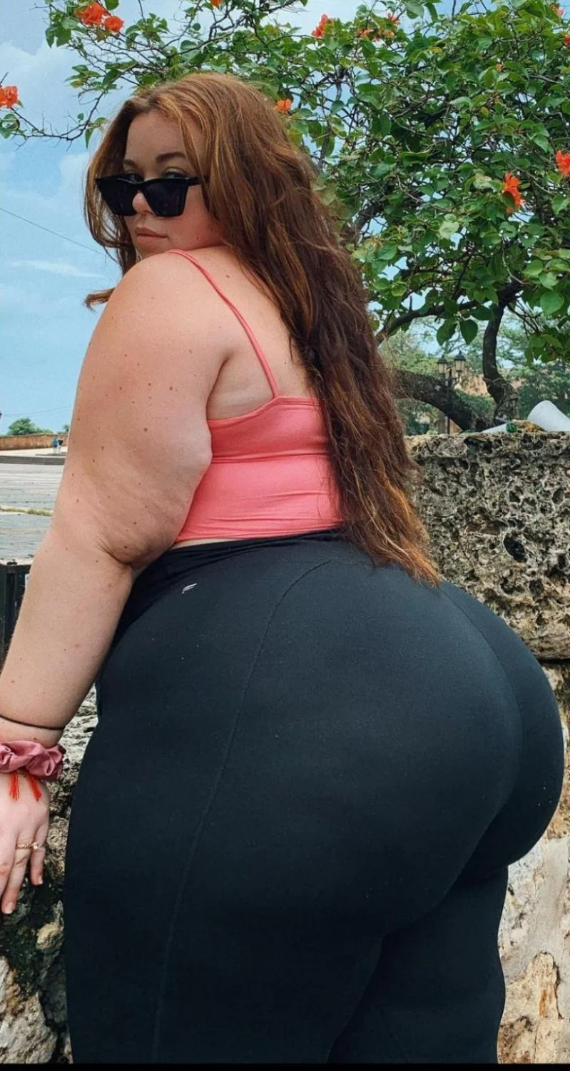 M3Ga tw1N lAtinA bbW bo0t1es !! image 2