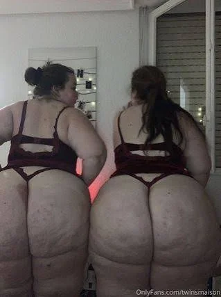 M3Ga tw1N lAtinA bbW bo0t1es !! image 47