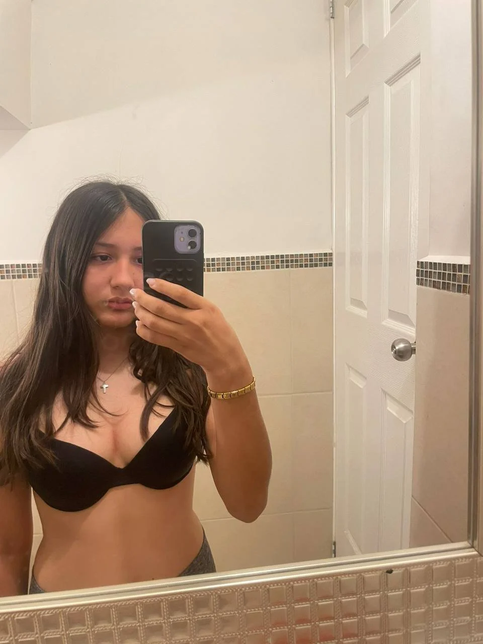 Exhibida por el novio un usuario de aquí de llama Nabril tiene 18 añitos image 3