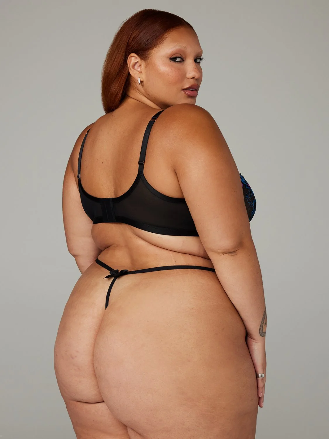 WALLFLOWER-UNLINED-BALCONETTE-BRA-BA2253465-5296-1-1200x1600 image 2