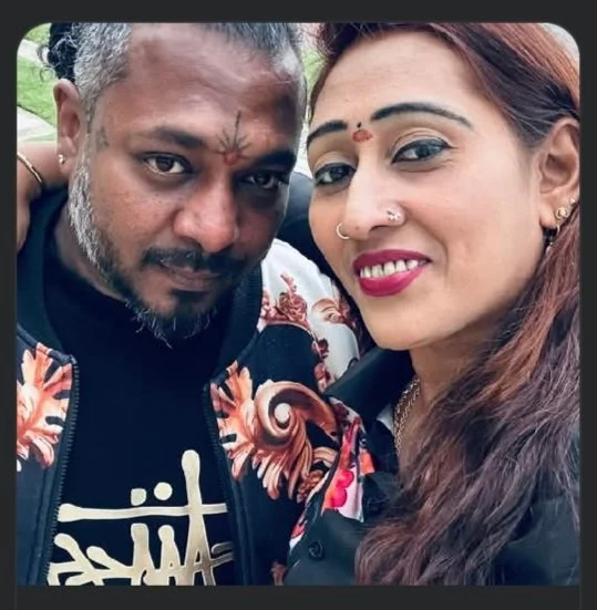 Singapore Famous Couple Husband sell his asshole for fast cash .wife sell her Pussy for money image 2