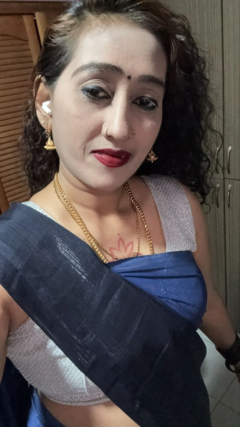 Singapore Famous Couple Husband sell his asshole for fast cash .wife sell her Pussy for money image 4