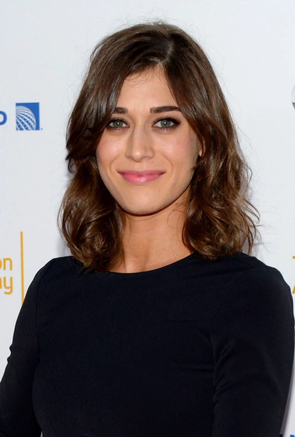 Handjob master lizzy caplan 3 image 11