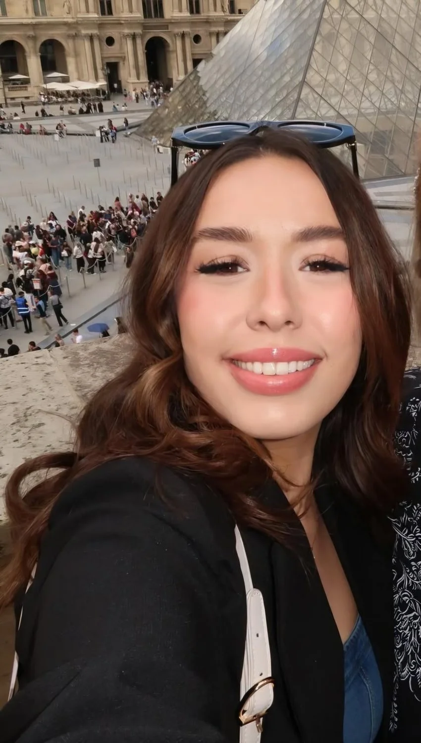 Sabrina , une bouche parfaite pour vos grosses queues image 22