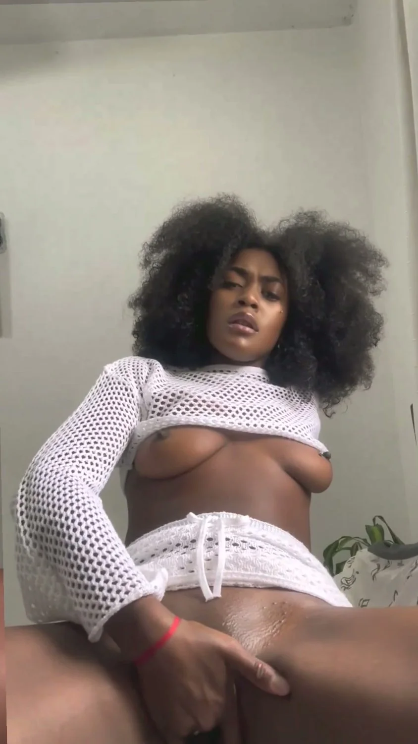 🔞 naked sexy body stripping naked wet dripping cum 🫦💦 My OF image 4
