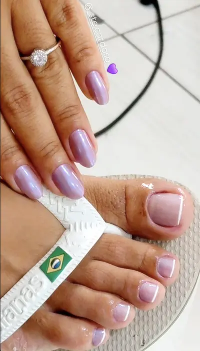 Pezinho e rostinho cover image