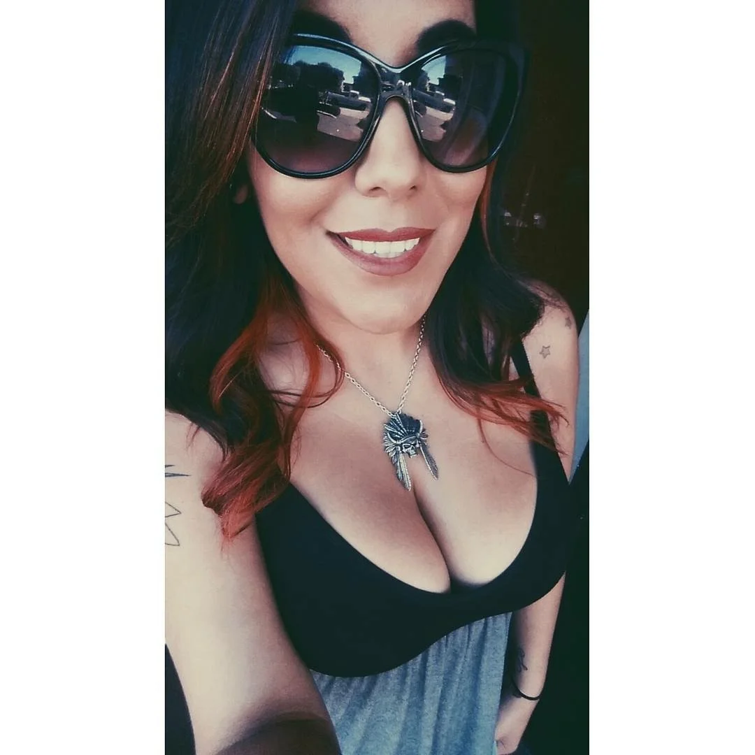 Slutty Sam. Bar slut image 11