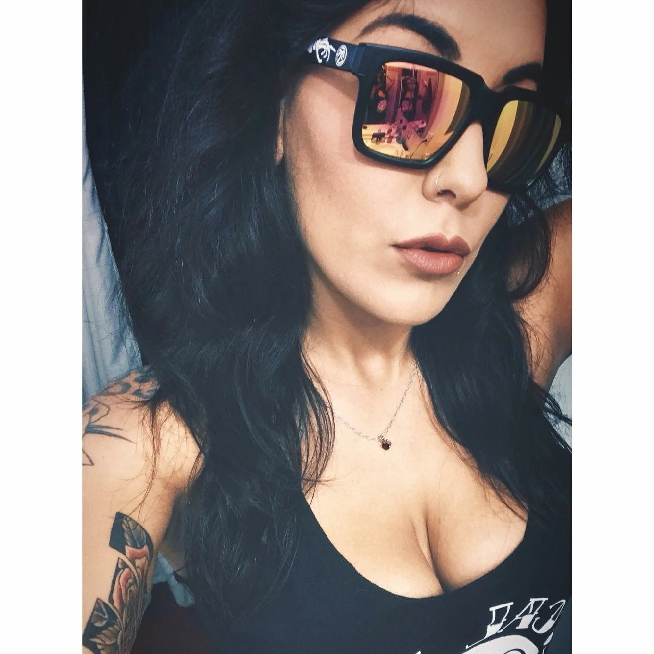 Slutty Sam. Bar slut image 20