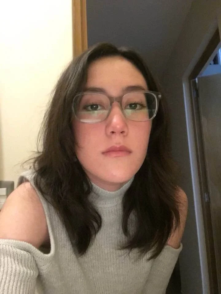 Kik slut Vinae, 19 CA, shows off her nudes. Kik jakedank2000 for submissions image 4