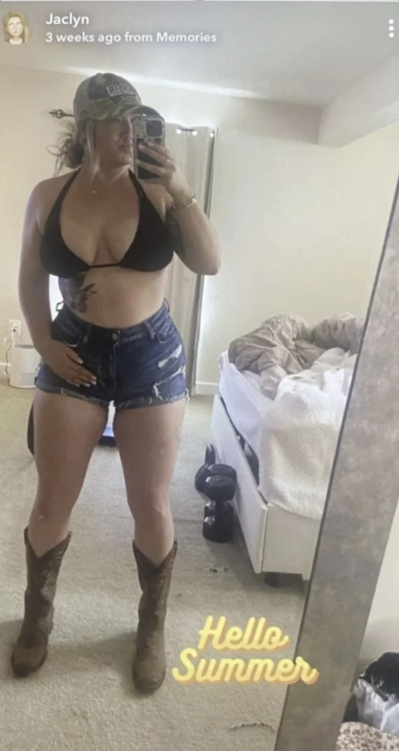 Super thicc white cumslut image 3