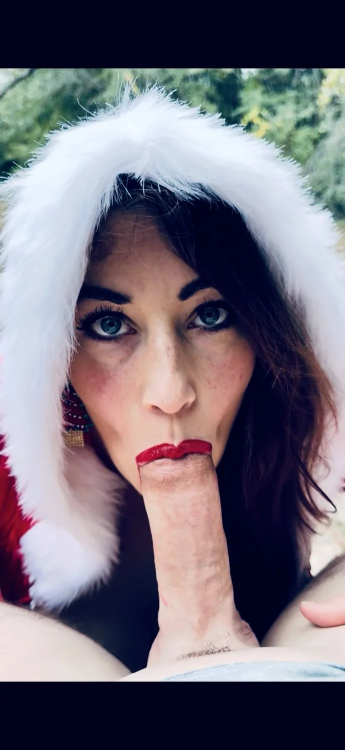 Mrs. Claus sucks cock and takes a load of cum to the face🎁❤️ image 5