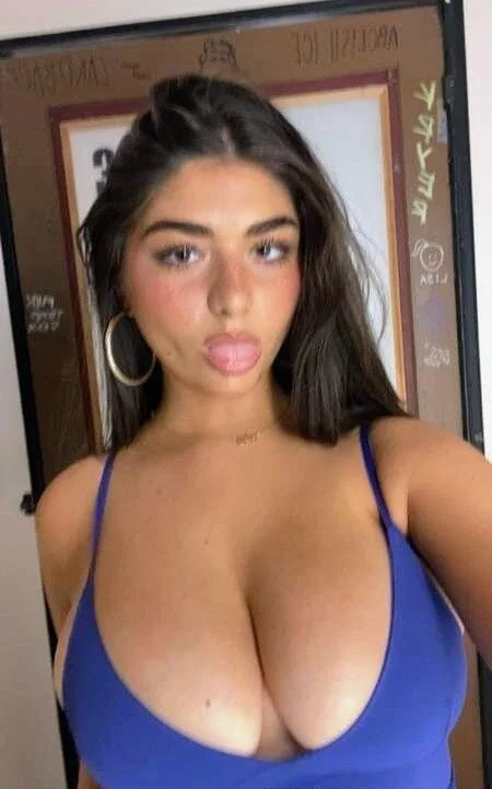 Olivia Rose. Bella Nena 😘 de grandes Tetas 🤤 y delicioso cuerpo 😋 image 3