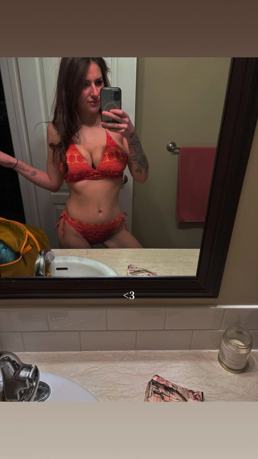Canadian webslut image 2