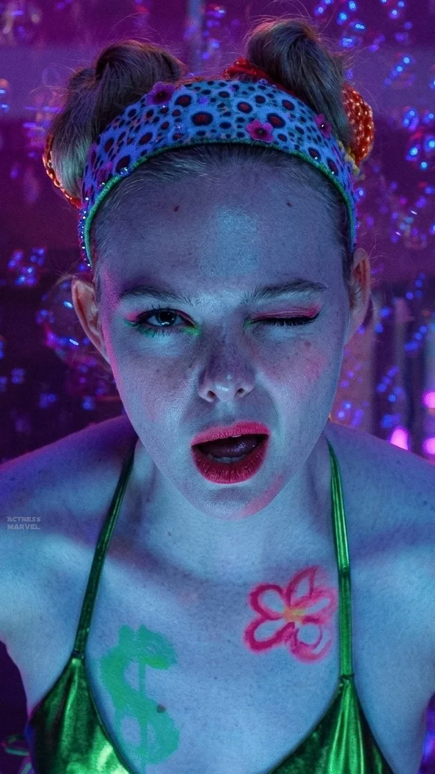 Elle Fanning 🍑🥴 image 2