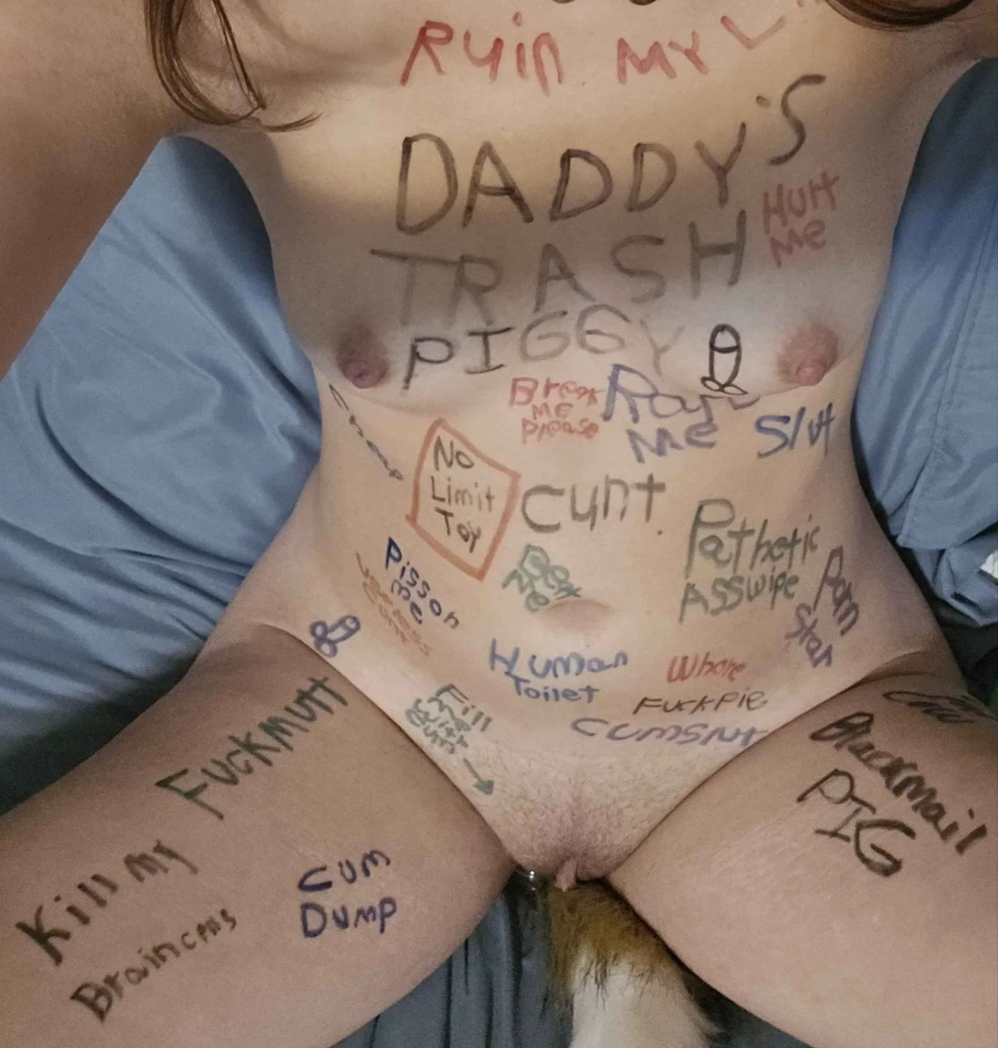 On her way to destroy her life - Webslut exposure image 8