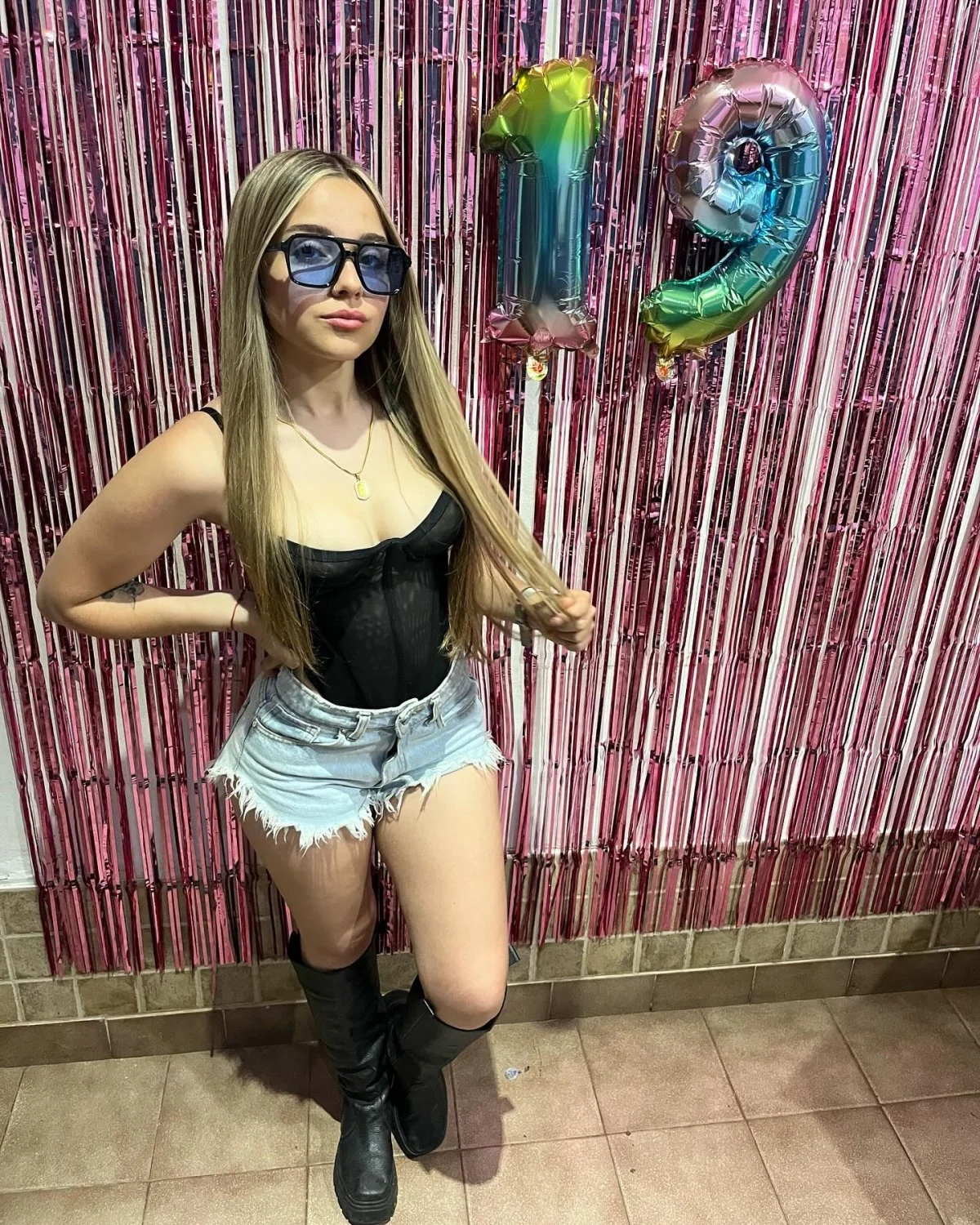 Insta Hottie Brisa image 7
