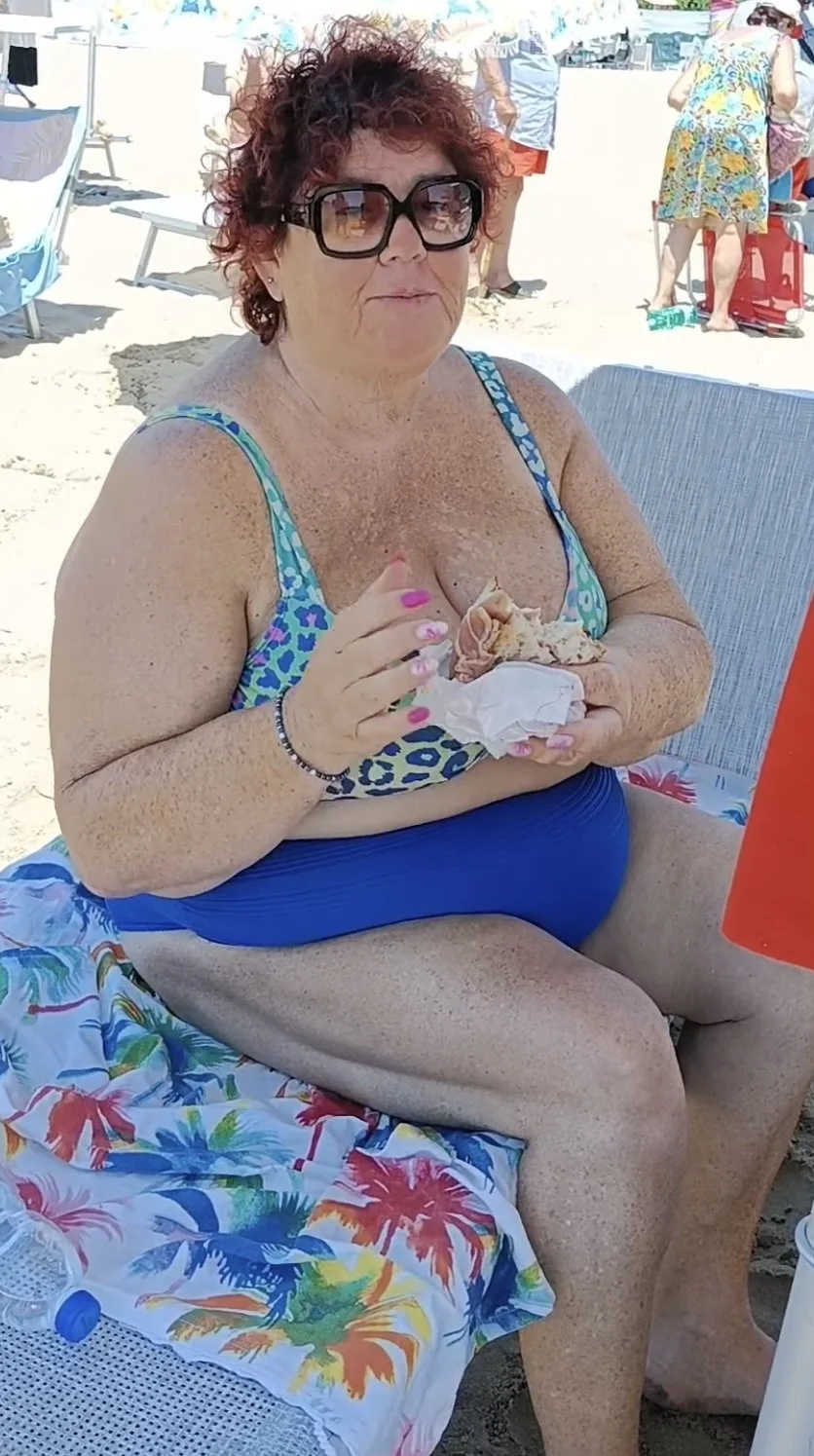 Bbw Aunt image 5