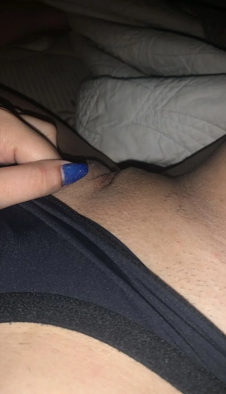 Tia pede pra ajeitar o celular, e me deparo com essas fotos image 5