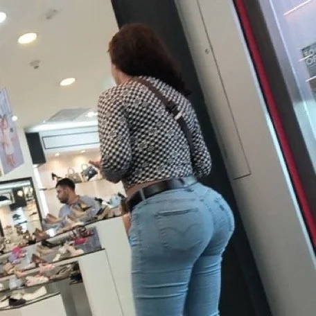 Voyeur del bueno image 35