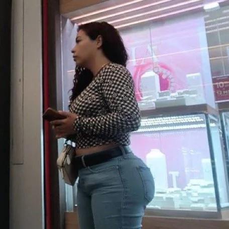 Voyeur del bueno image 38
