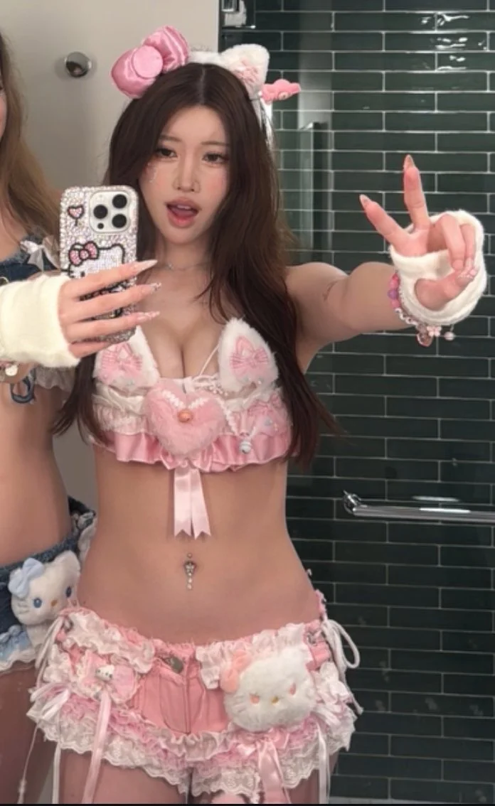 Naughty asian cumslut loves teasing her tits image 6
