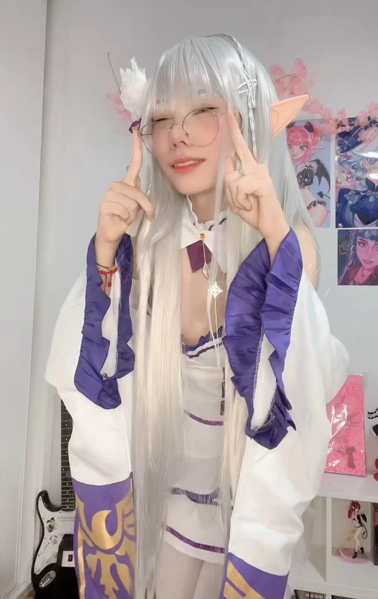 La Cattie para que se masturben mas image 3