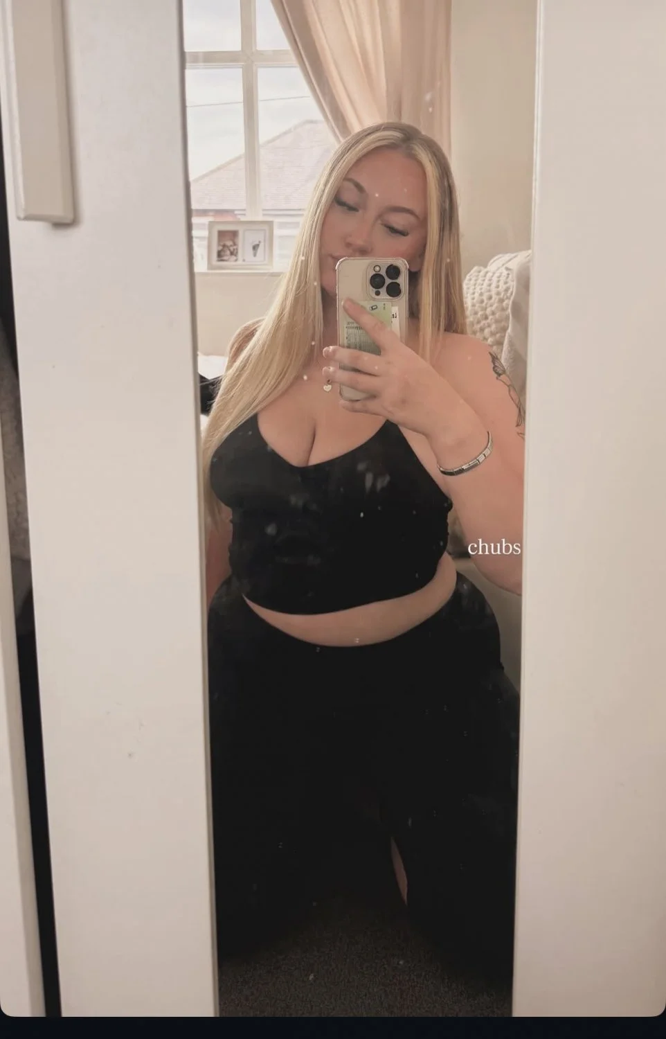 pawg uk mom lia image 19