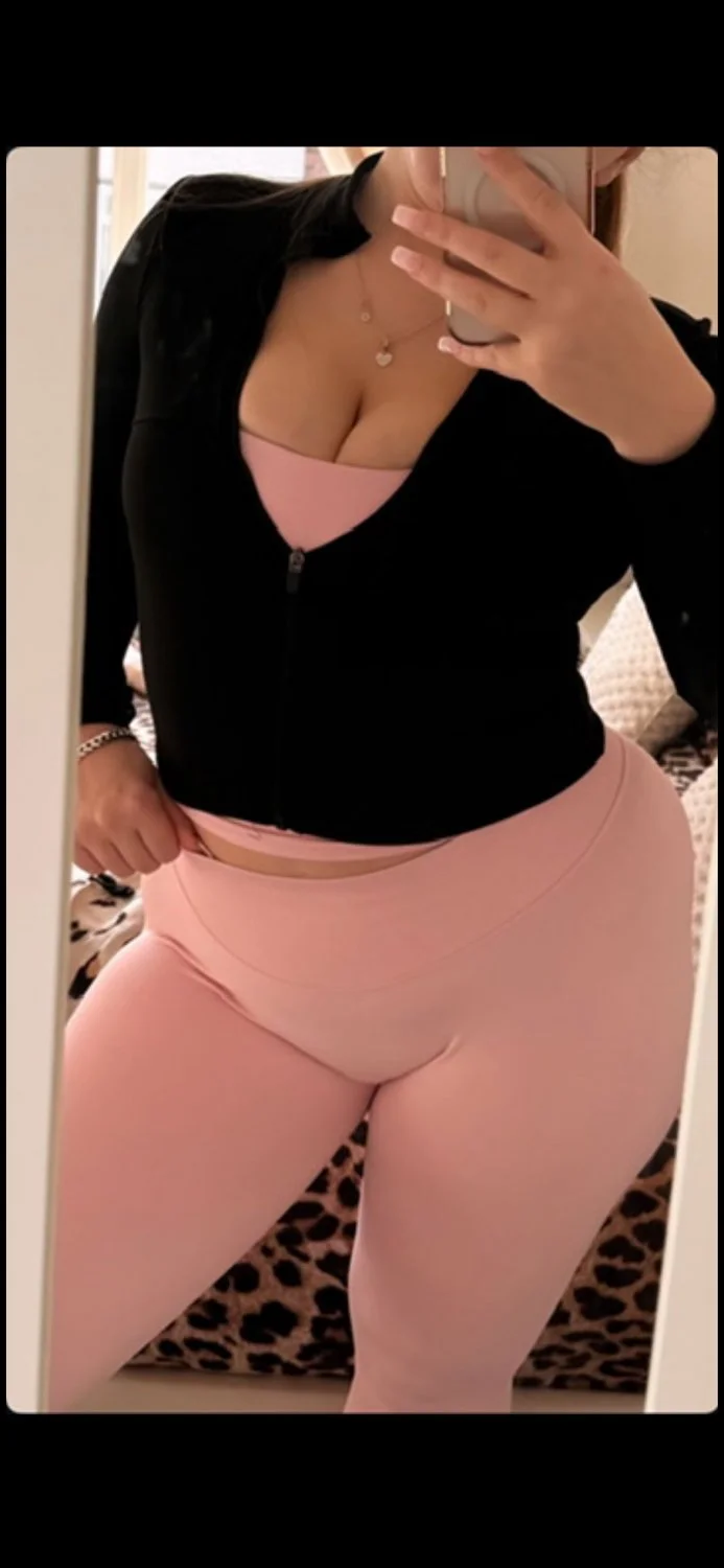 pawg uk mom lia image 21