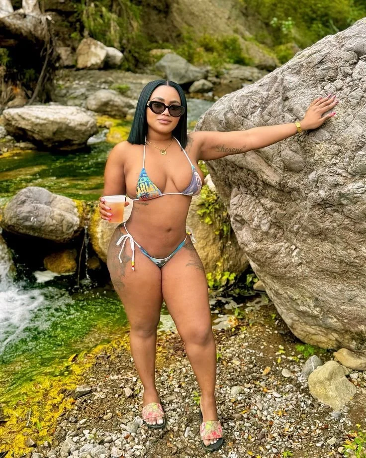 Random 🇯🇲 image 37