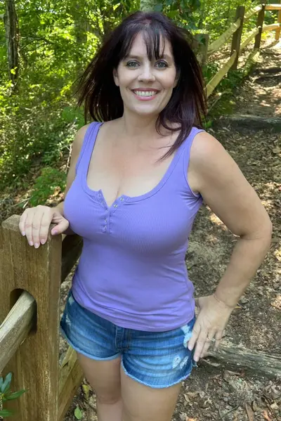 Submitted Milf Erin cover image