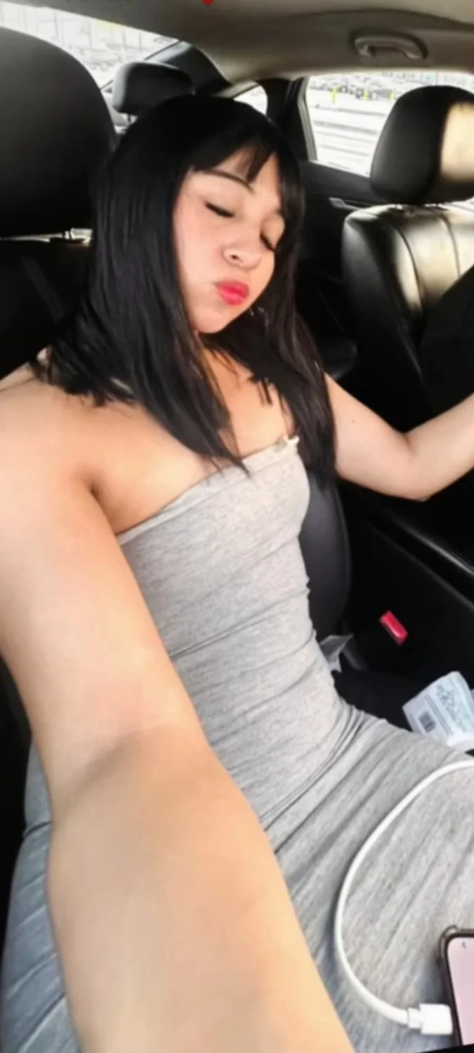 Rica Puta de gym y un culazo bien rico y redondo y piernas sexys image 19