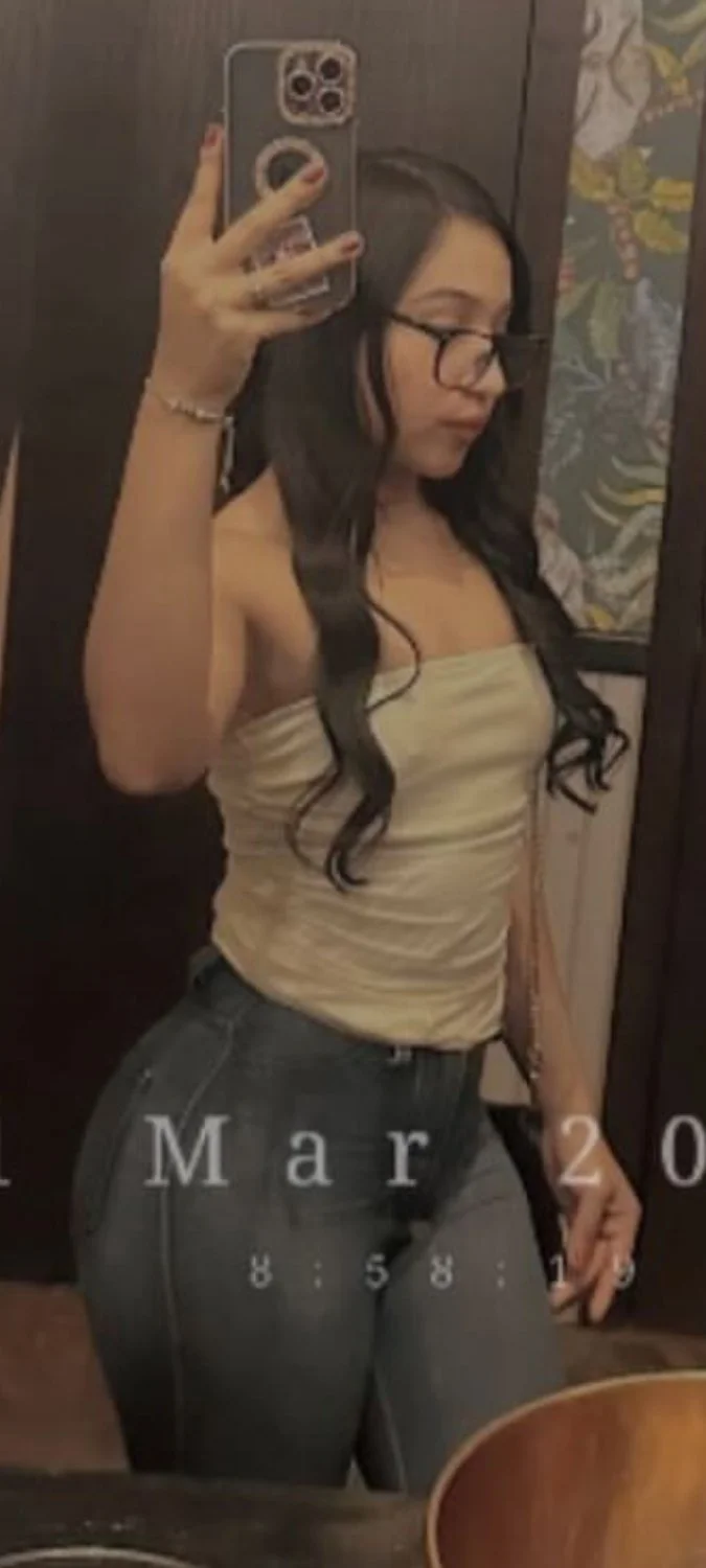 Rica Puta de gym y un culazo bien rico y redondo y piernas sexys image 8