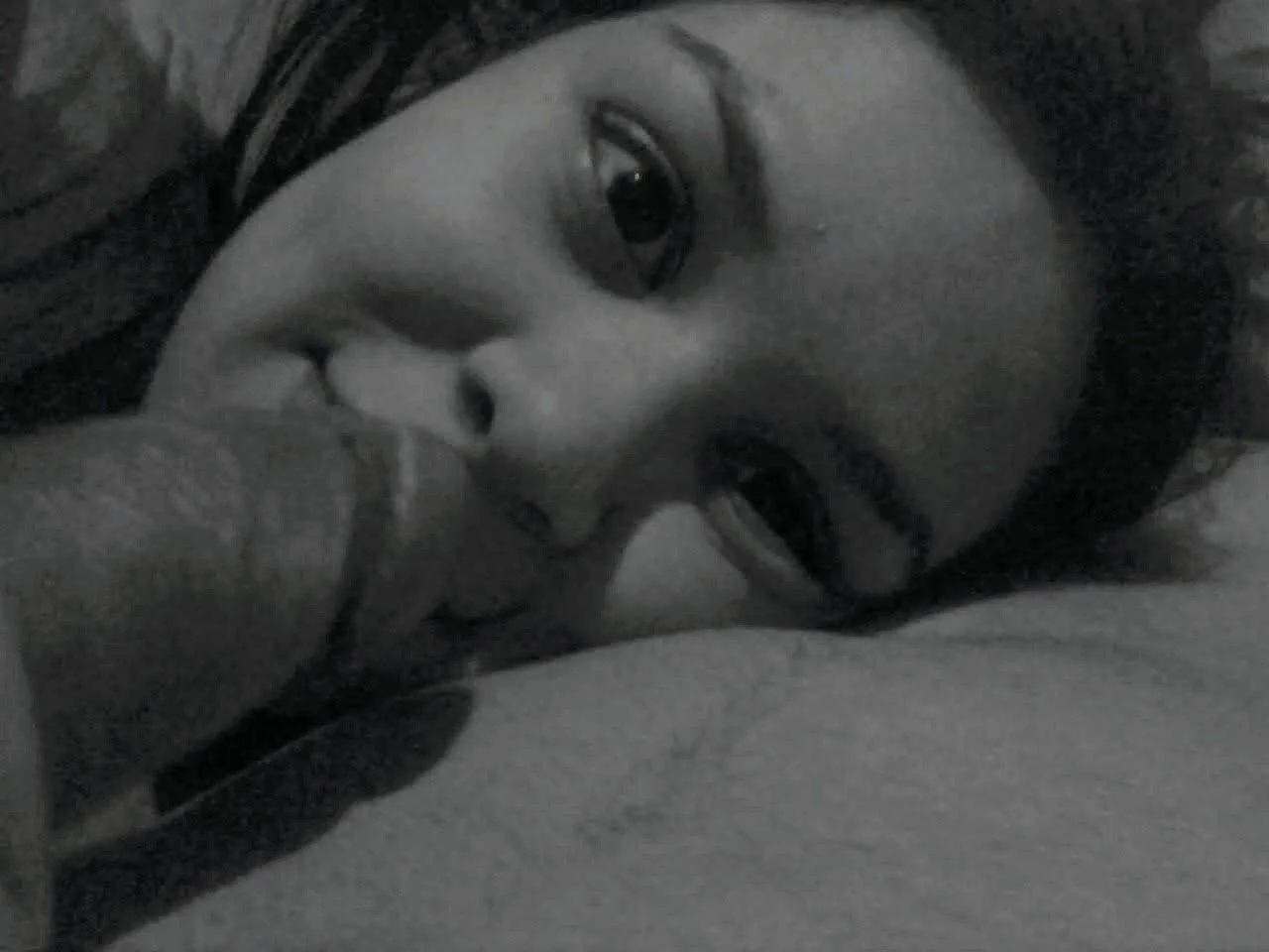 Exposing Webslut Bruna image 9