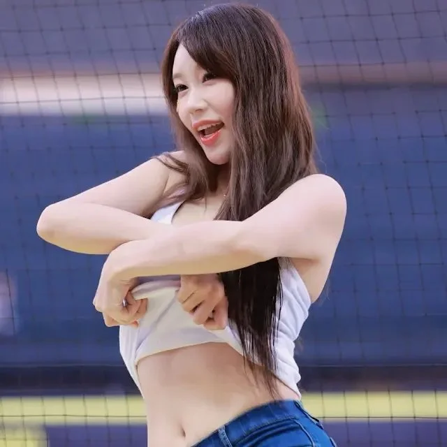 Random Idol (Kpop) Pictures 70 image 1