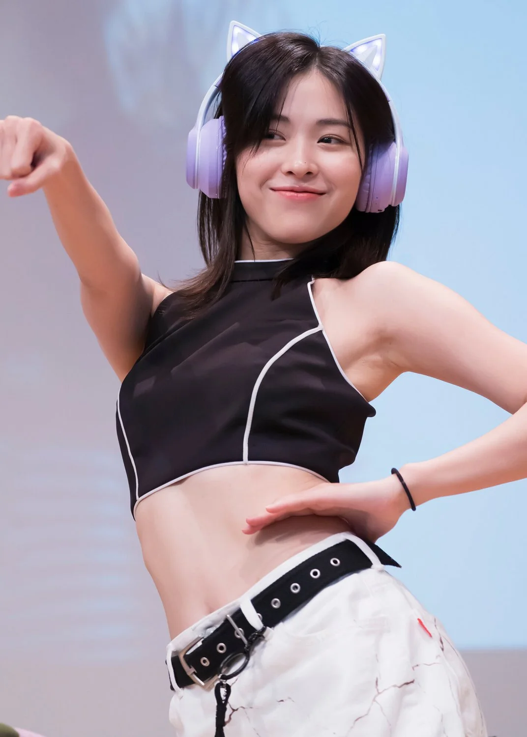 Random Idol (Kpop) Pictures 70 image 19