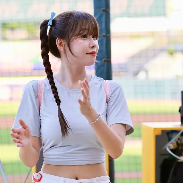 Random Idol (Kpop) Pictures 70 image 25