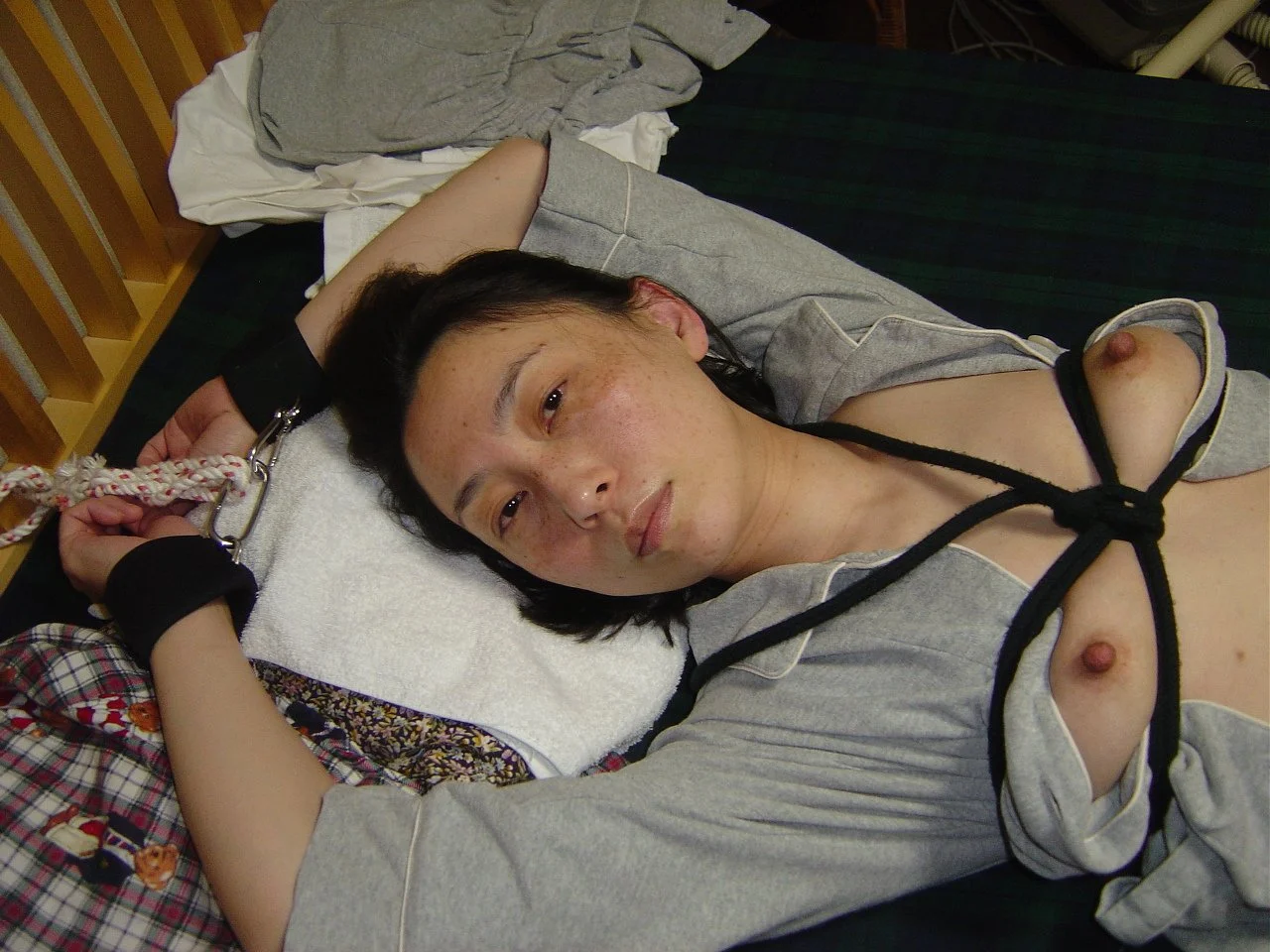 Japanese wife Mami image 8
