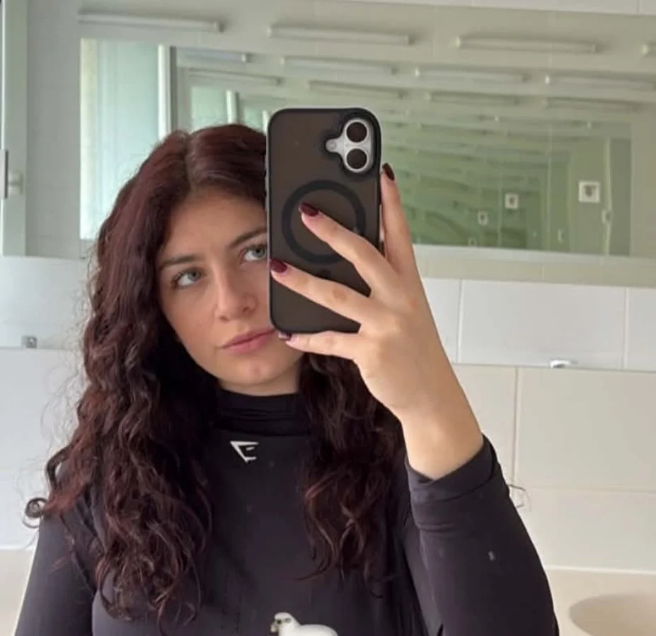 Shameless fit teen slut Monika leaked naked image 6