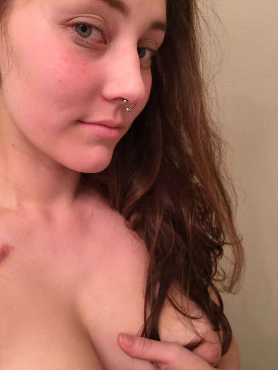 GF loves showing off image 16