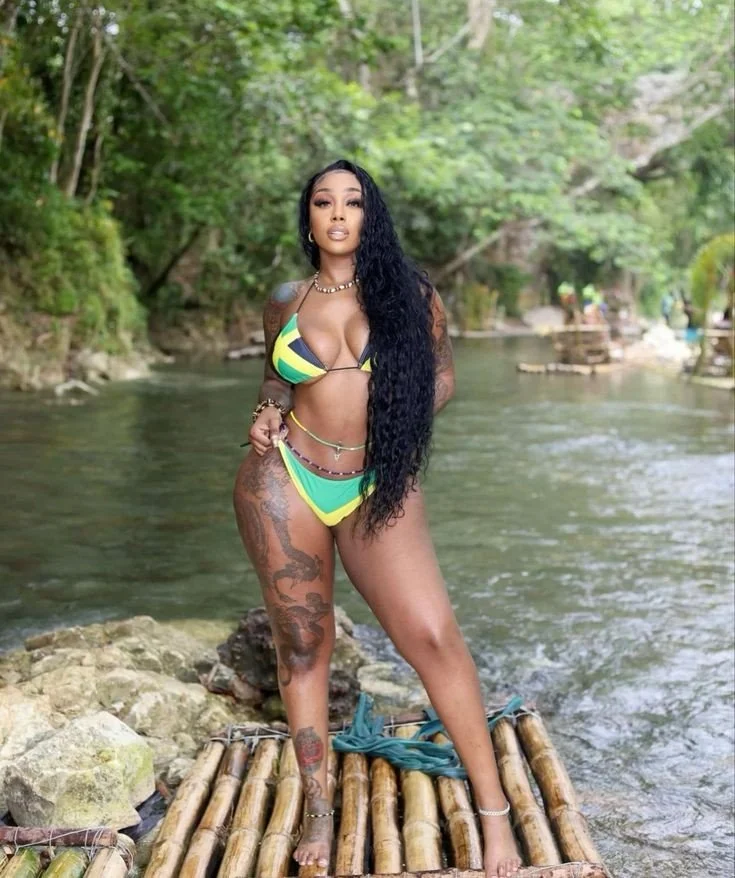 Kianna Jay is a sexy YouTuber for you to cum tribute image 21