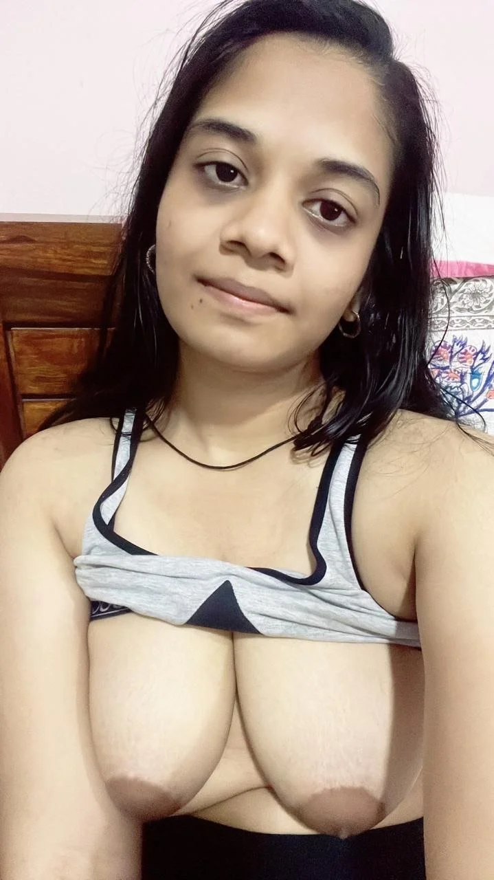513 - Innocent looking Indian girl image 11